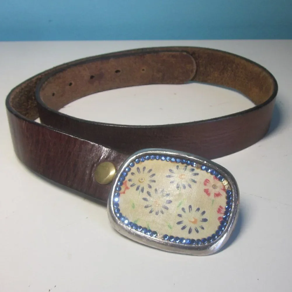 Rustic Leather Belt & Silver Metal Floral Buckle Size 32